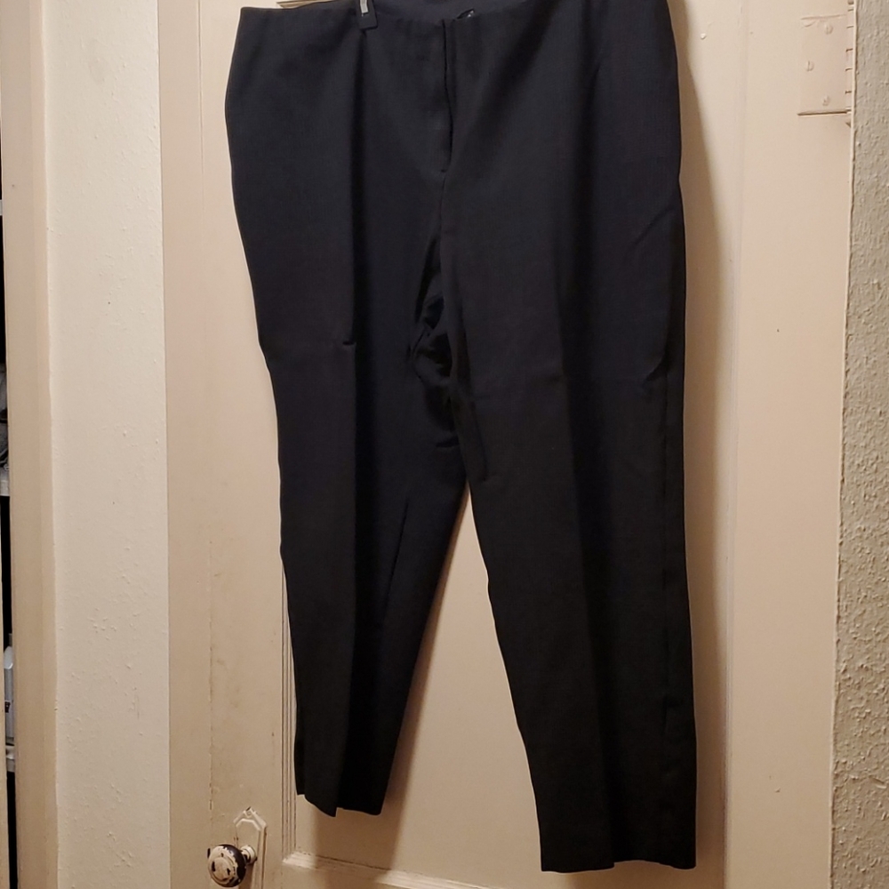 Alfani cropped plaid slacks